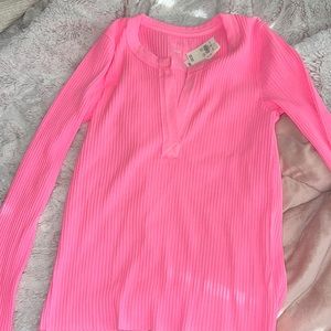 ** NWT**Aerie fireside long sleeve henley